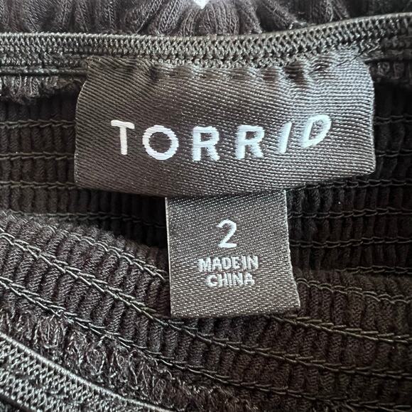 TORRID BLACK EMBROIDERED JESERY OFF SHOULDER SKATER DRESS BLACK SIZE 2 - Picture 7 of 12